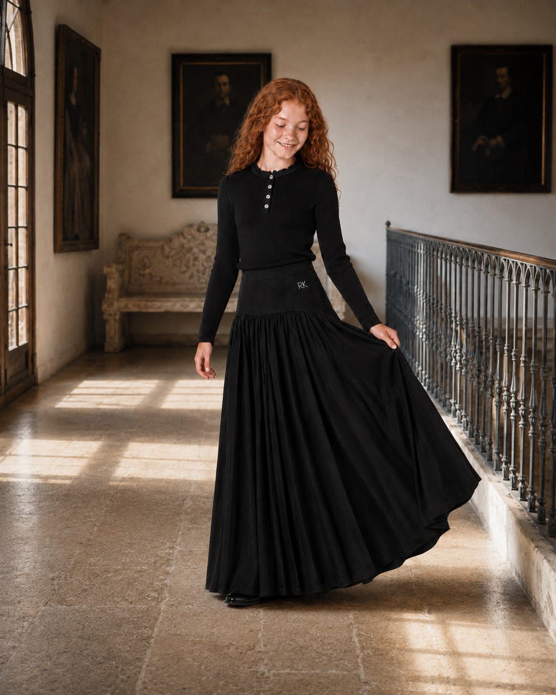 RETRO KID BLACK RIBBED VELVET MAXI SKIRT