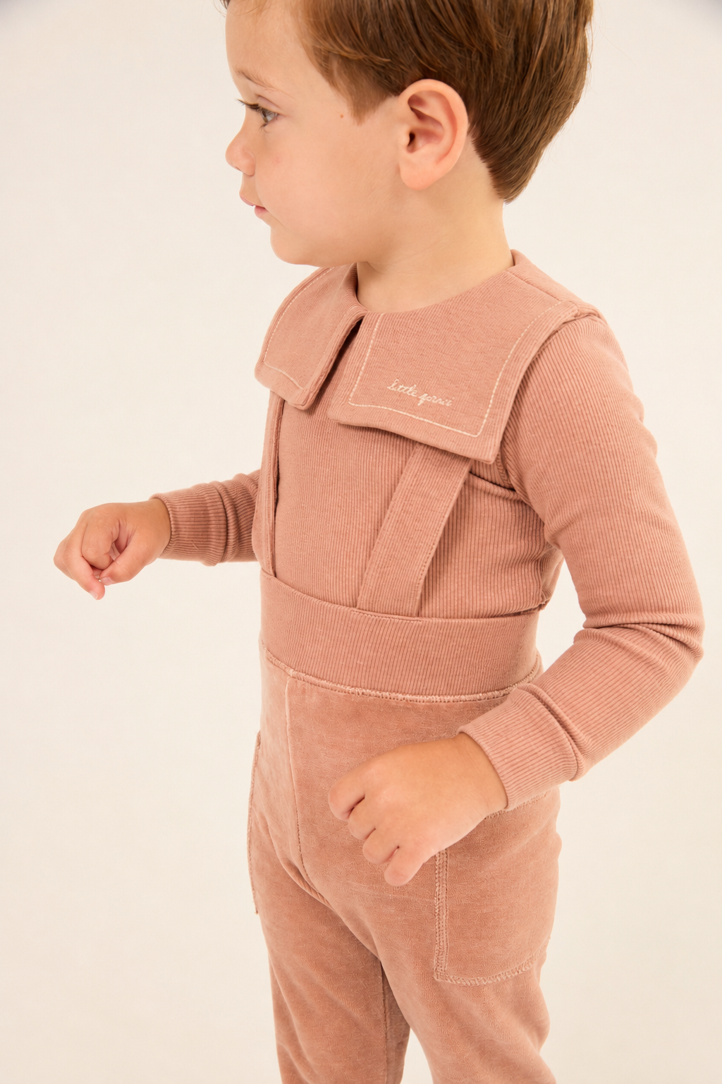 LITTLE PARNI PINK VELOUR SUSPENDER OVERALL SET