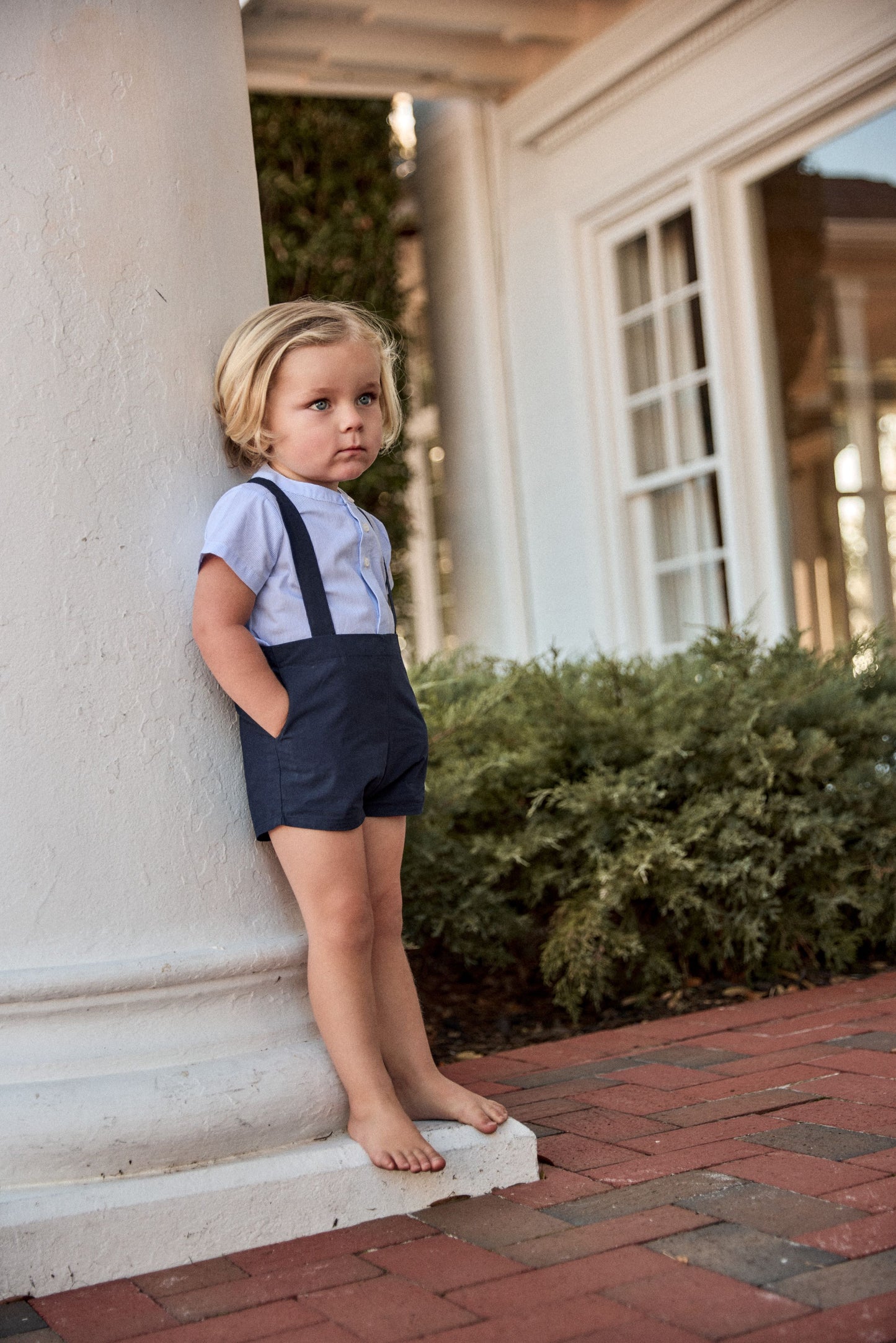 LITTLE PARNI NAVY SUSPENDER SHORTS