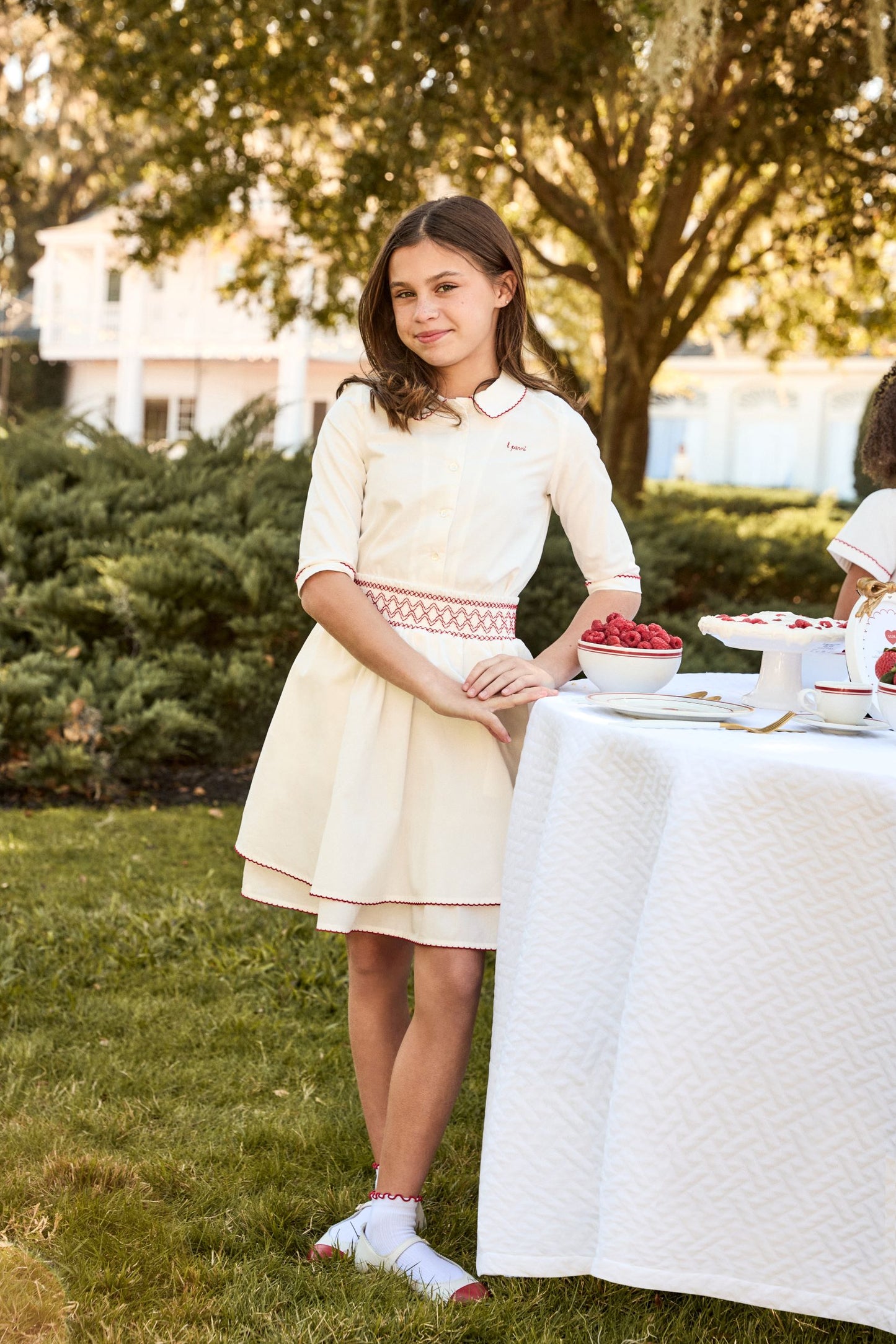 LITTLE PARNI WHITE SMOCKED WAIST SKIRT