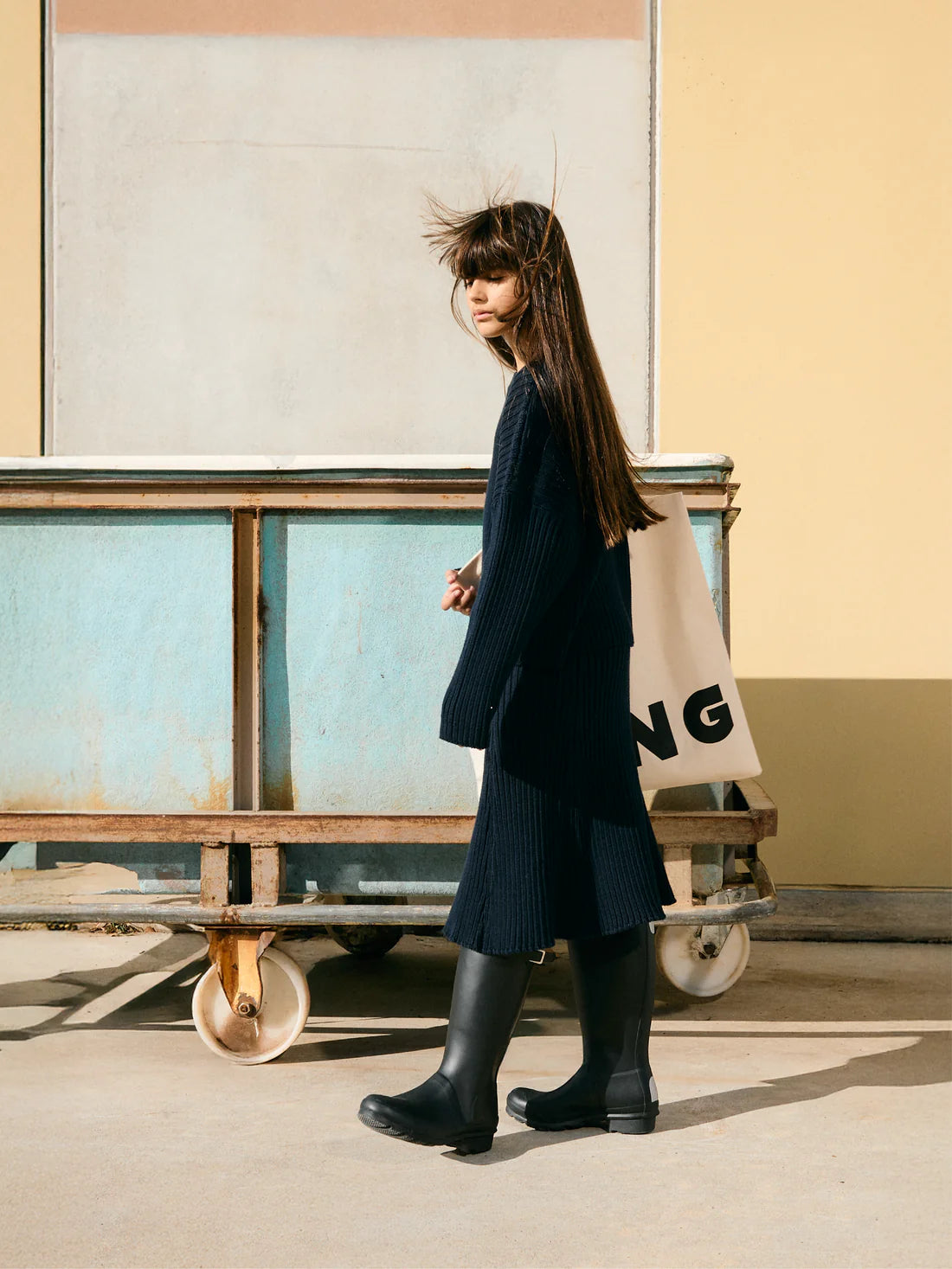 TANGERINE NAVY CHUNKY KNIT SKIRT