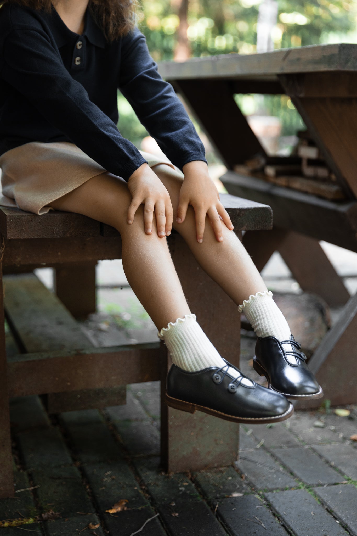 TANNERY & CO NAVY LEATHER BUTTON SHOE