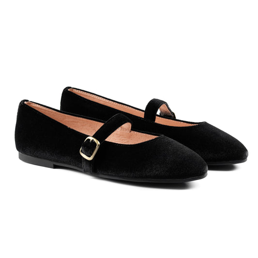 RAYBELLE BLACK VELVET BUCKLE SHOE