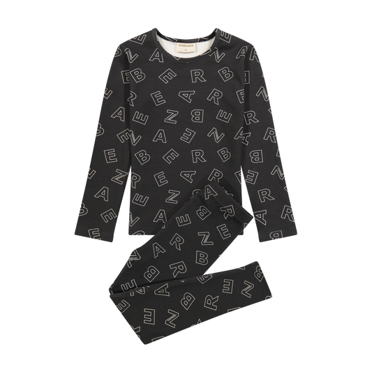 ZEEBRA BLACK LETTER PRINTED PAJAMAS