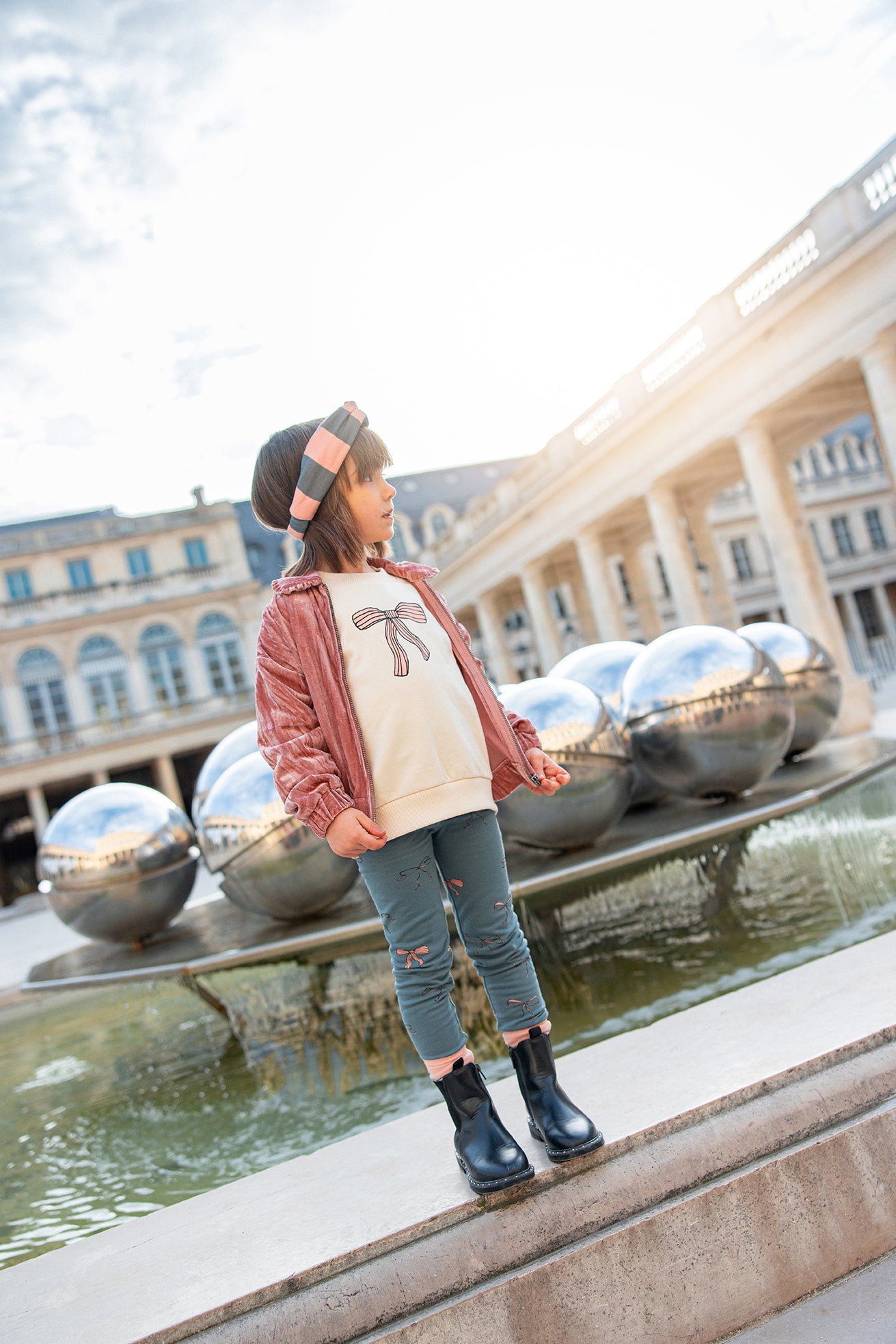 SPROET & SPROUT IVORY BOW PATCH SWEATSHIRT