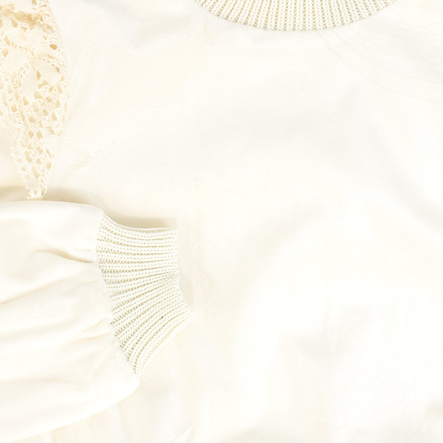 THE MIDDLE DAUGHTER CREAM VELVET LACE TRIM TOP [FINAL SALE]