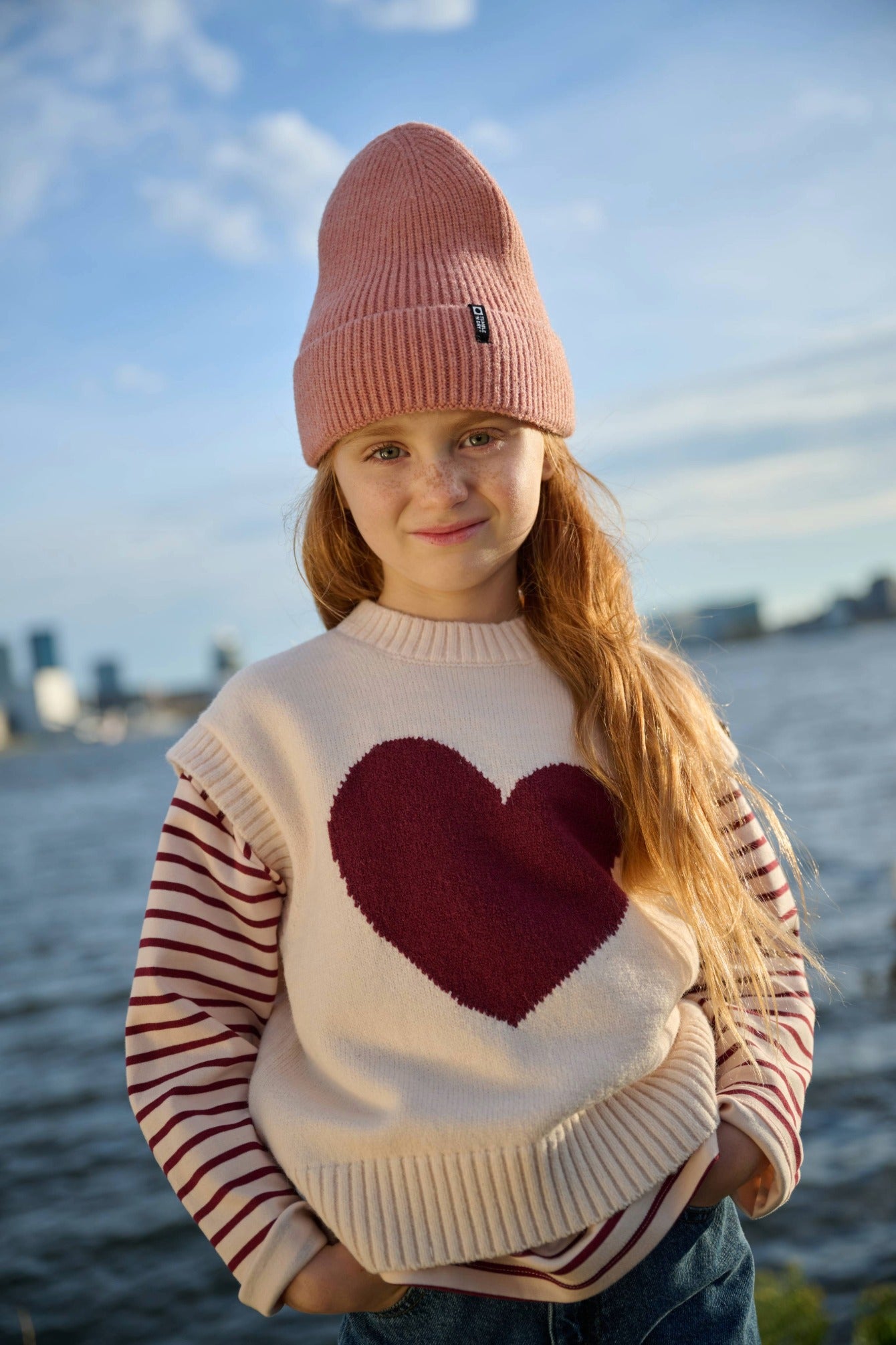 TUMBLE N DRY WHITE HEART PRINT KNIT SWEATER VEST