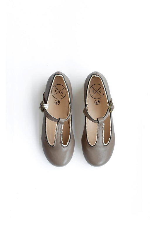 TANNERY & CO TAUPE LEATHER T-STRAP SHOE