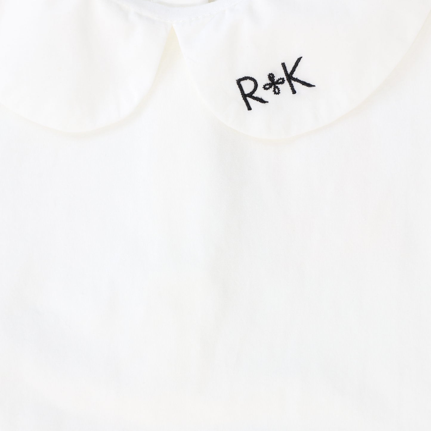 RETRO KID WHITE PETER PAN LOGO COLLAR SS T-SHIRT