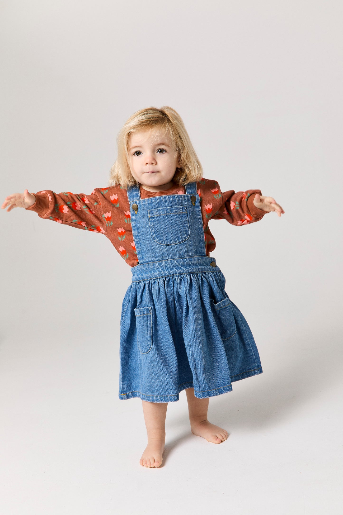 WANDER & WONDER ORANGE FLORAL SWEATSHIRT