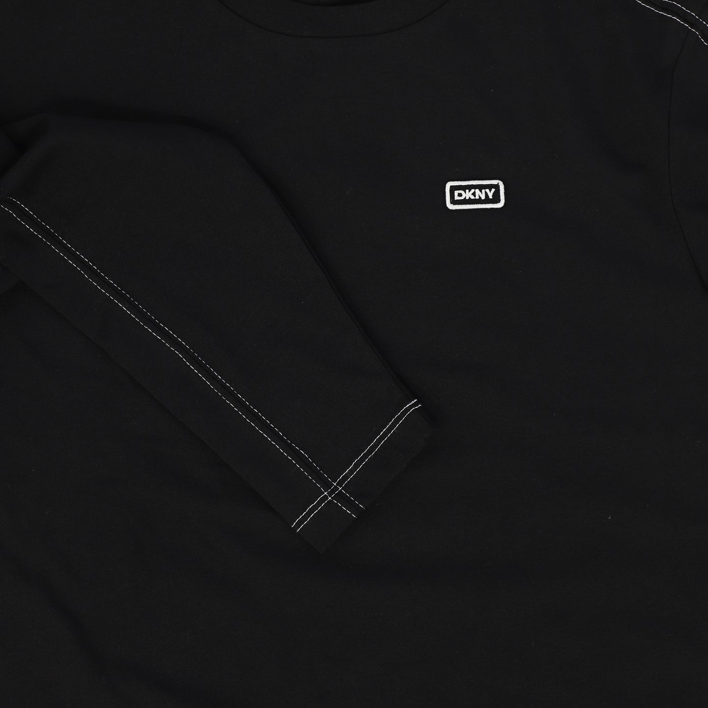 DKNY BLACK LOGO TSHIRT