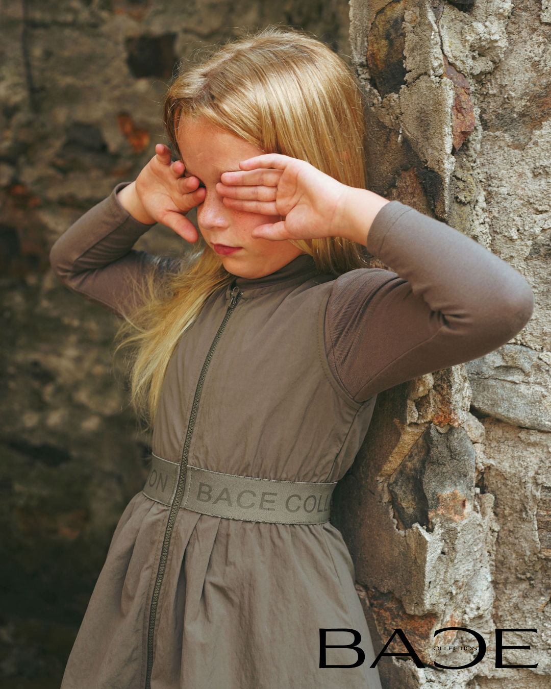 BACE COLLECTION OLIVE ZIPPER CARGO JUMPER