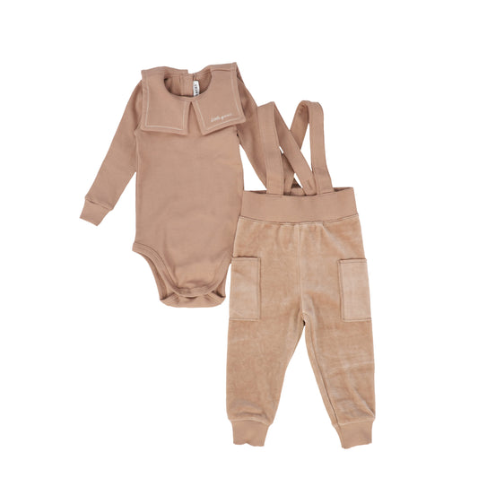 LITTLE PARNI PINK VELOUR SUSPENDER OVERALL SET