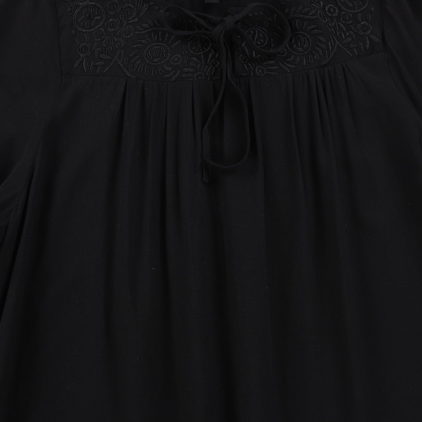 BAMBOO BLACK EMBROIDERED SWING MAXI DRESS [Final Sale]